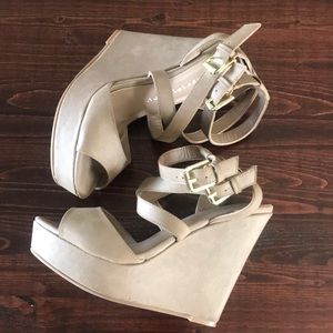 Chinese Laundry Beige Wedge Sandal